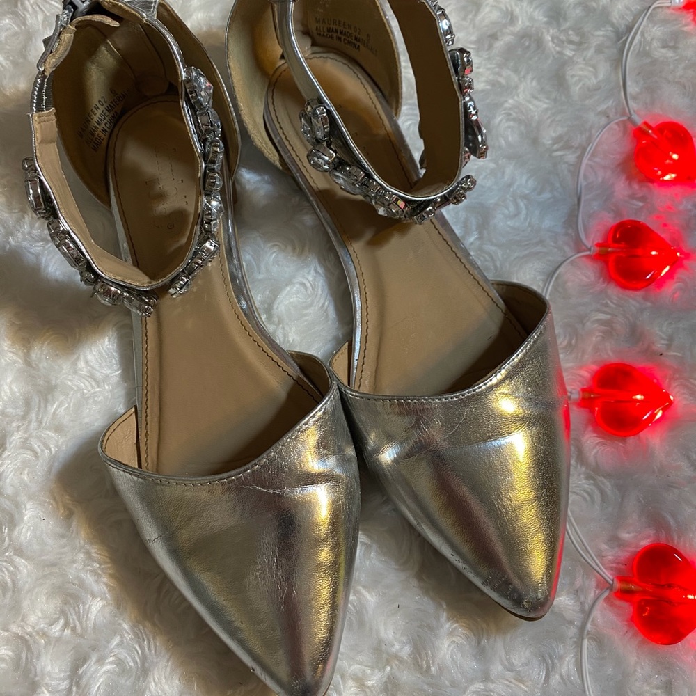 Dress shoes